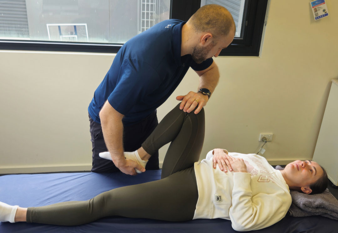 acl treatment in physio clinic